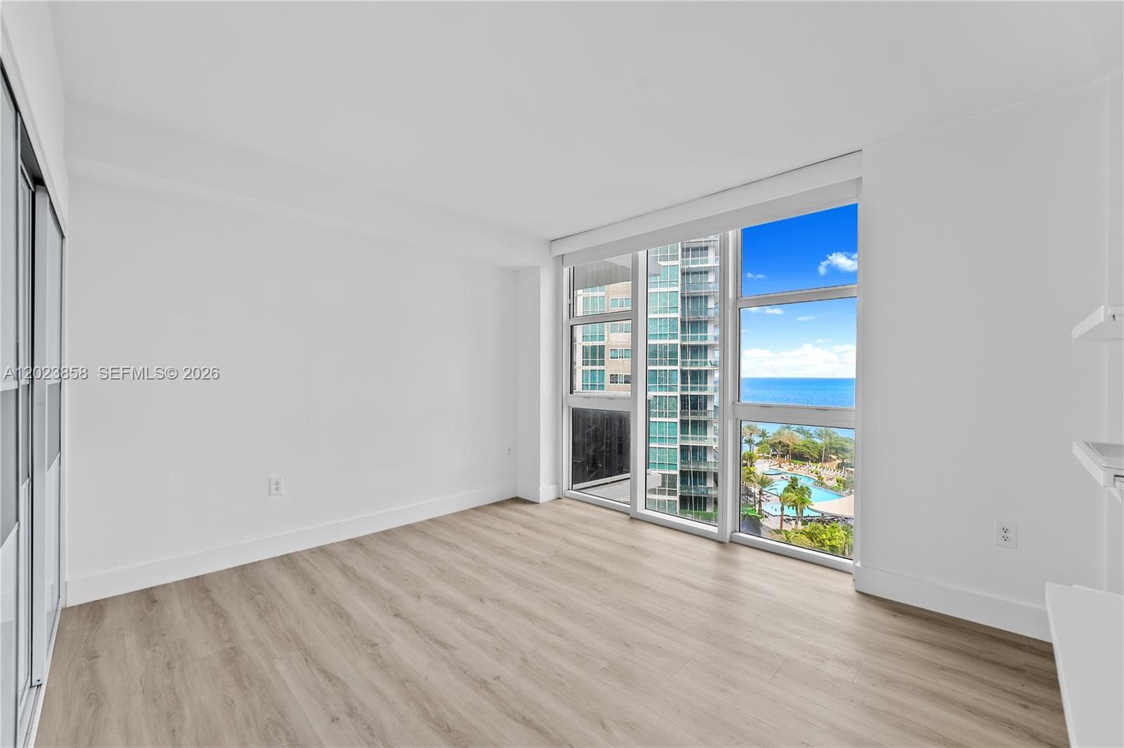 10275 Collins Ave 1035 photo 22