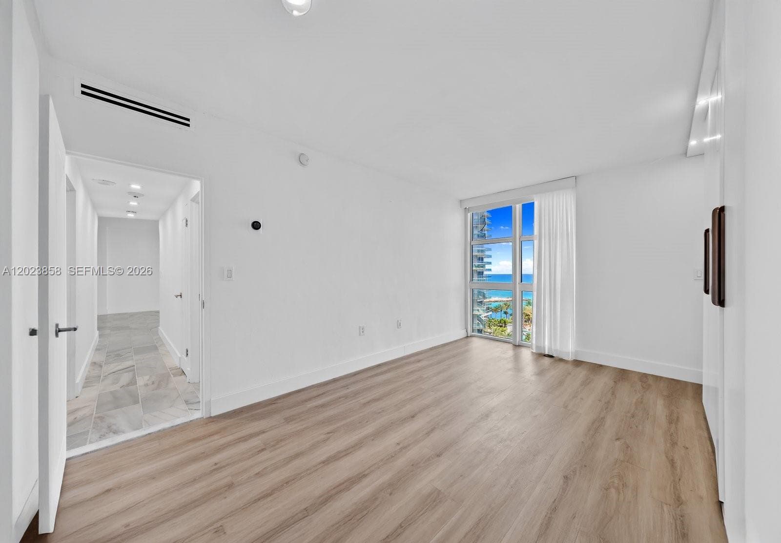 10275 Collins Ave 1035 photo 18