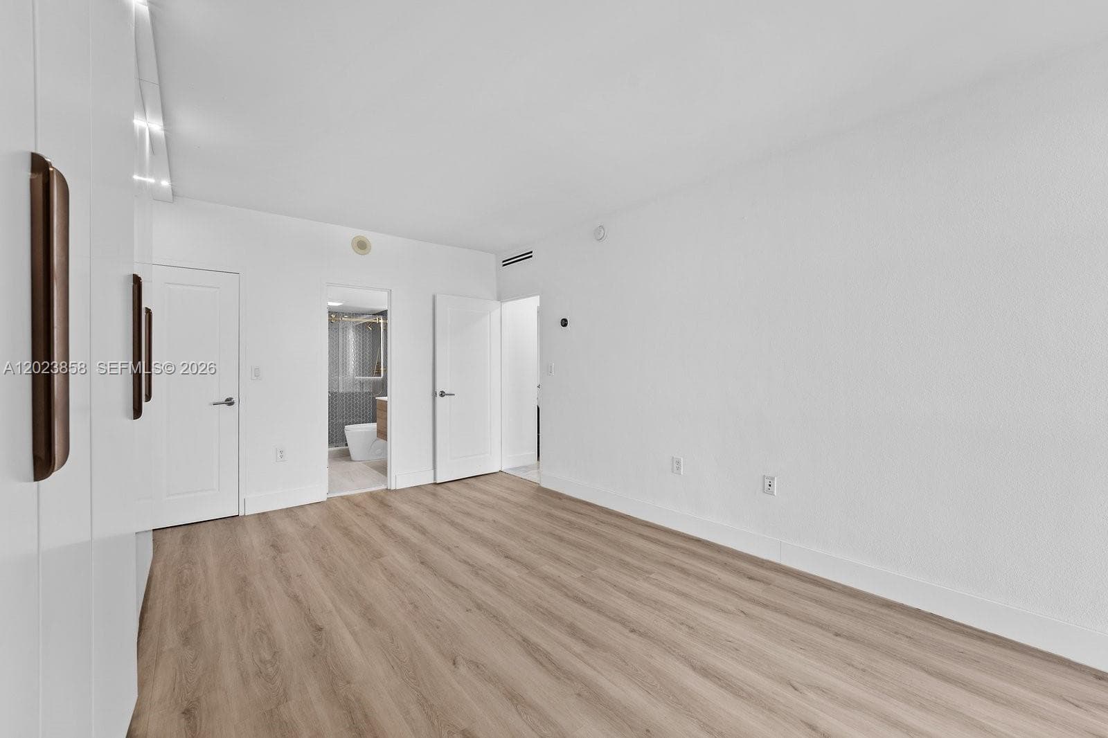 10275 Collins Ave 1035 photo 19