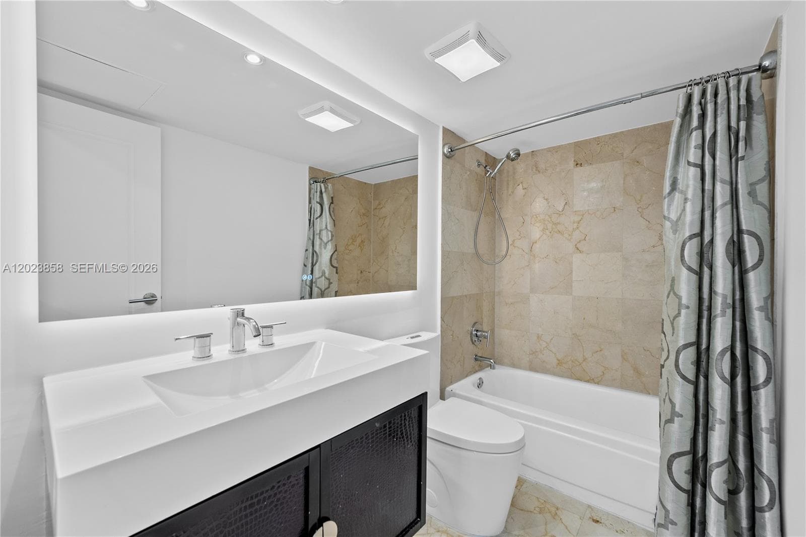 10275 Collins Ave 1035 photo 25