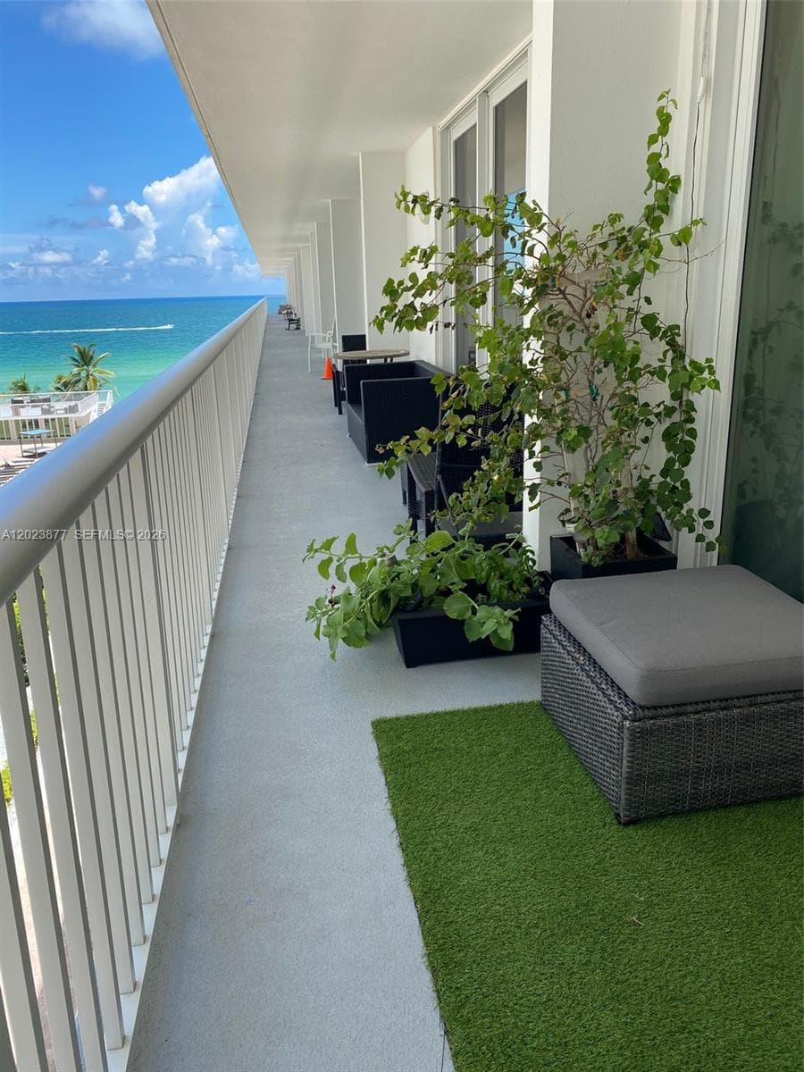 5401 Collins Ave 339 photo 22