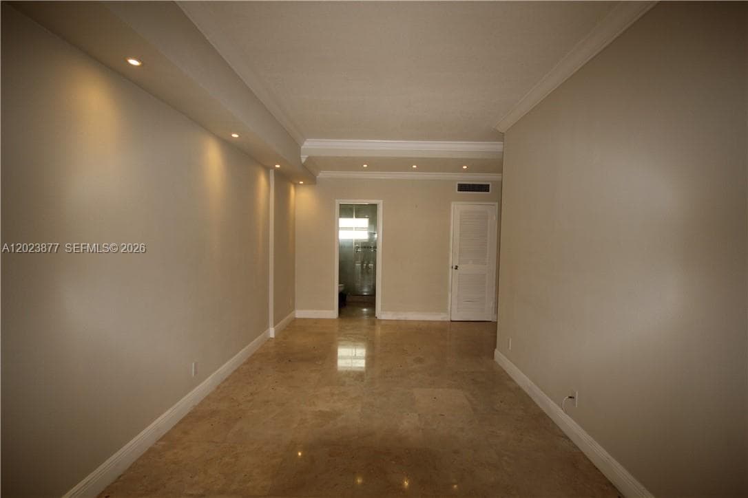 5401 Collins Ave 339 photo 7
