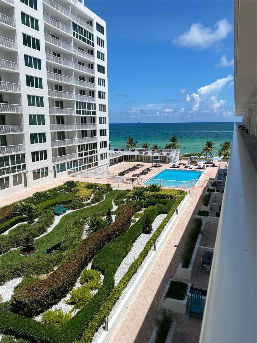 5401 Collins Ave 339 photo 21