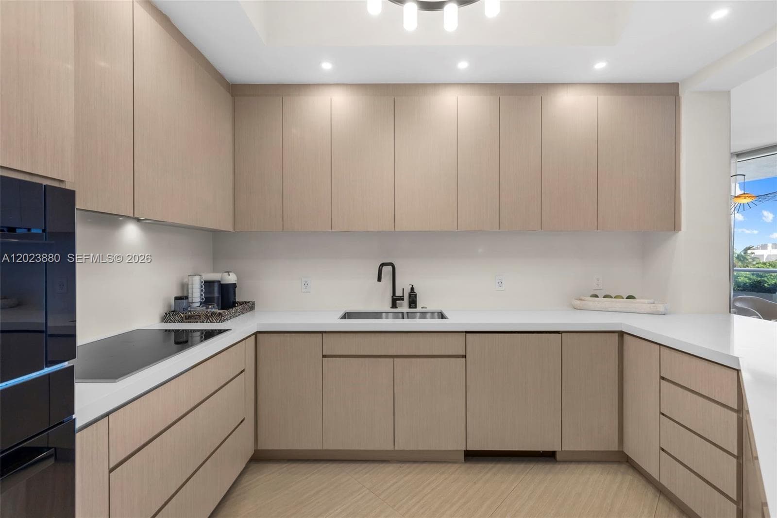 100 Pointe Dr 509 photo 14