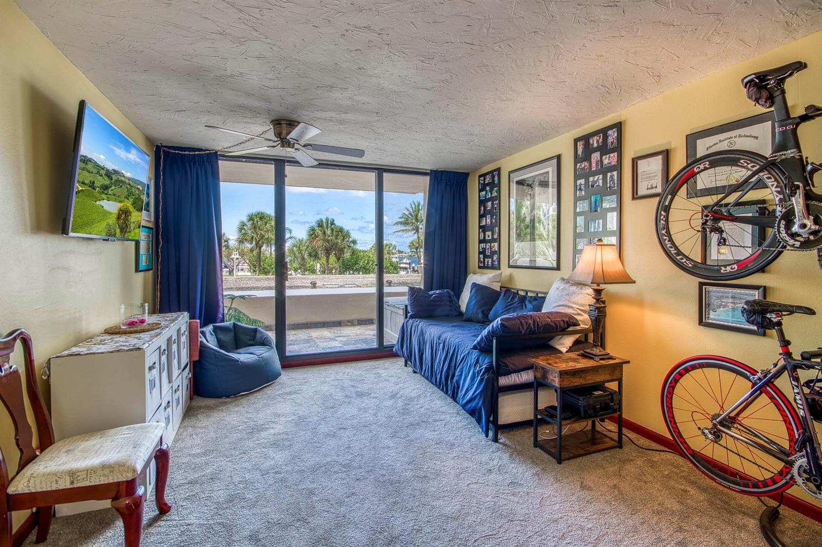 136 Lakeshore Drive 211 photo 22