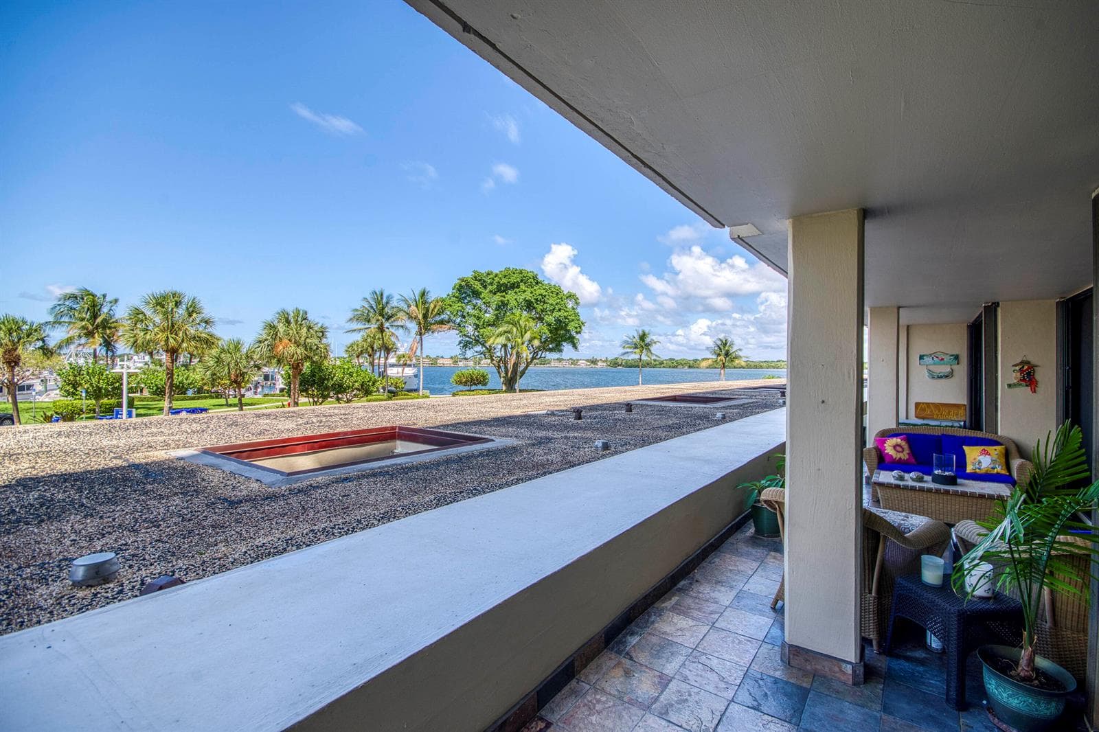 136 Lakeshore Drive 211 photo 25