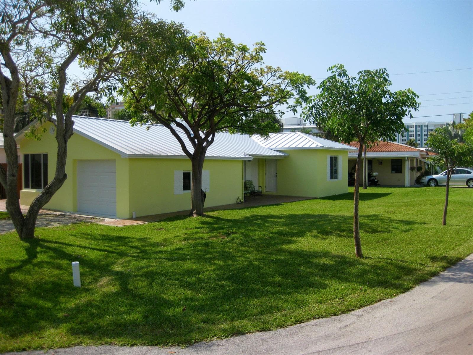 600 S Riverside Drive photo 6