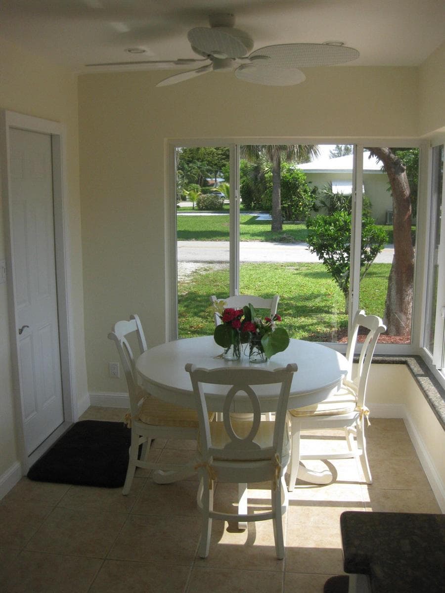 600 S Riverside Drive photo 13