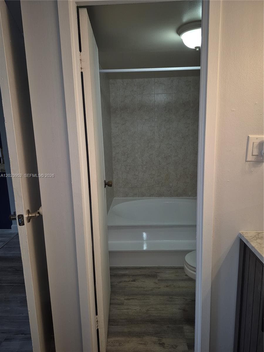 16565 NE 26th Ave 2E photo 13