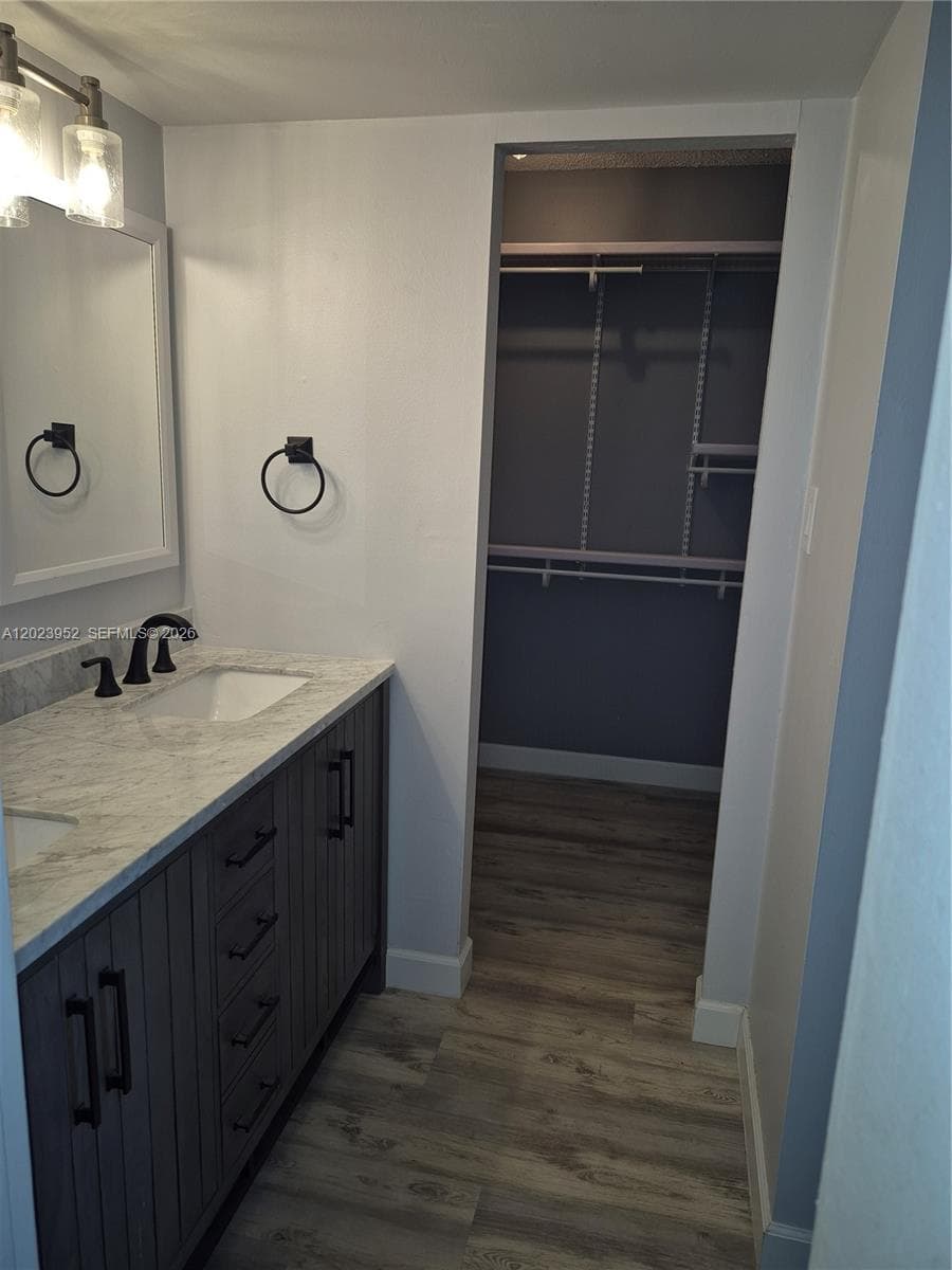 16565 NE 26th Ave 2E photo 11