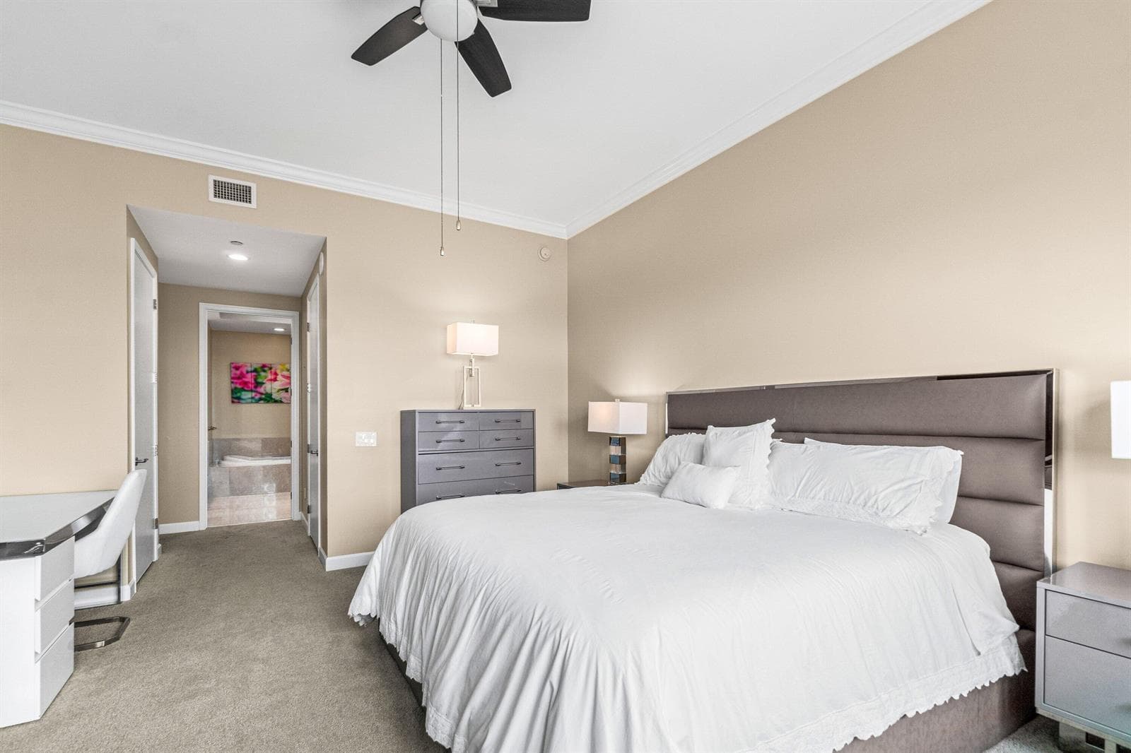 2650 Lake Shore Drive 2403 photo 13