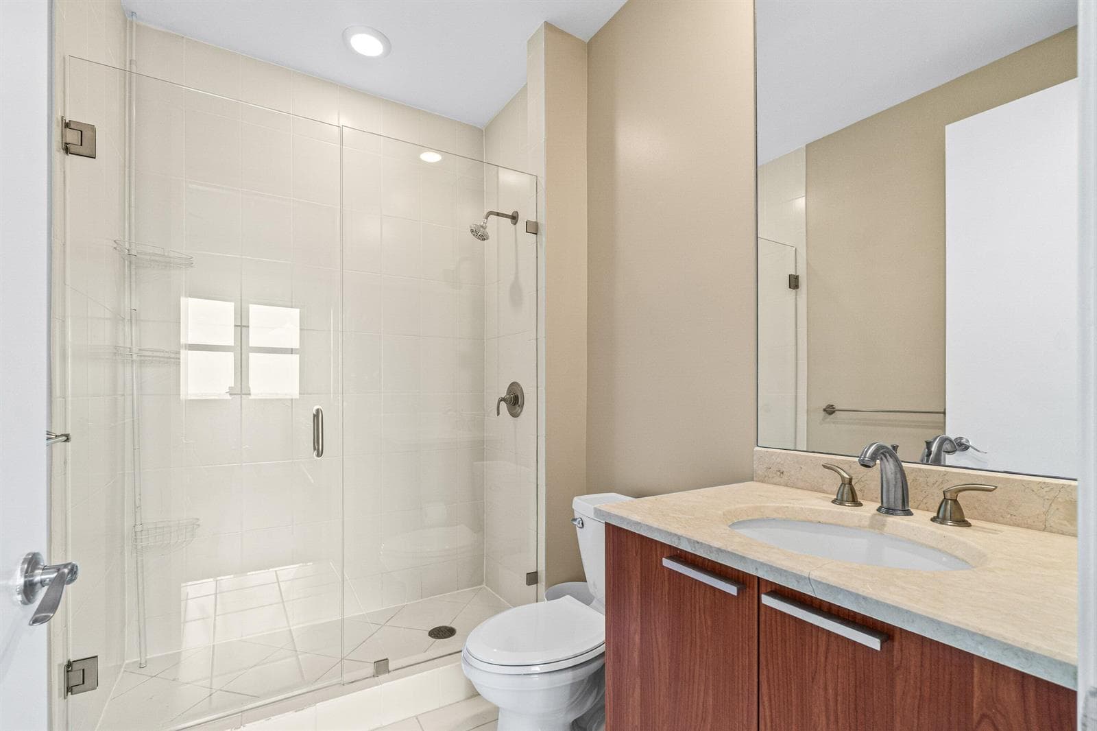 2650 Lake Shore Drive 2403 photo 22