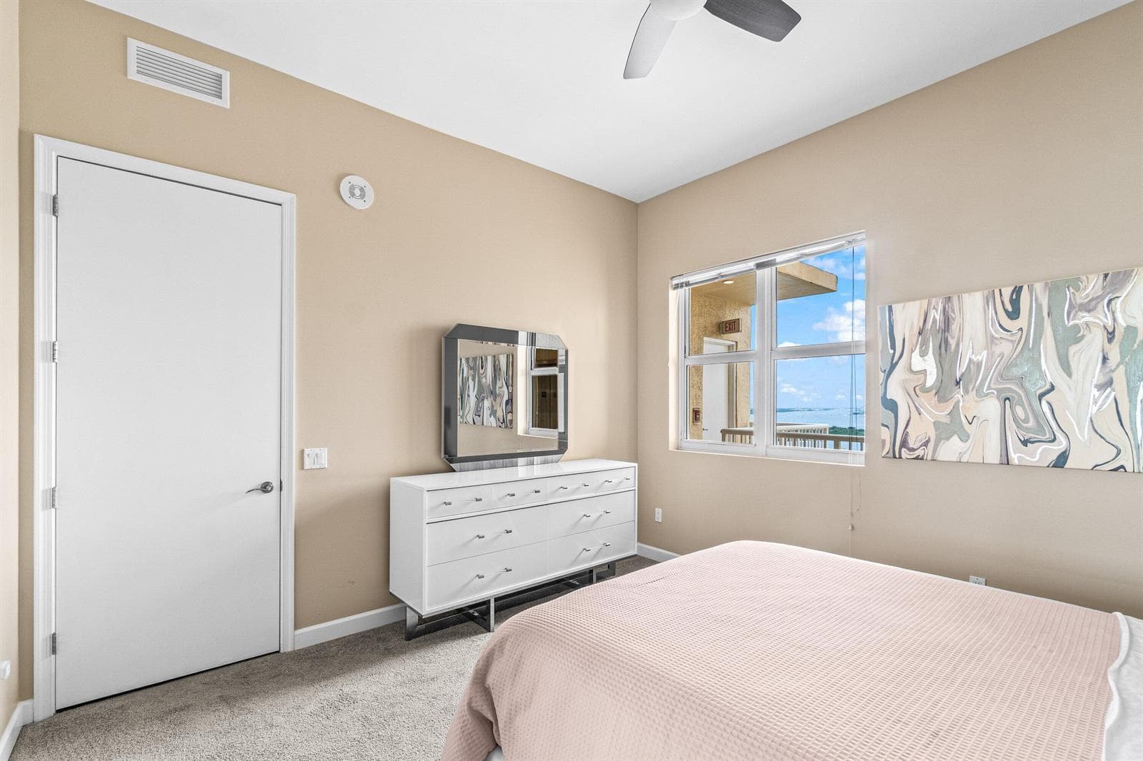 2650 Lake Shore Drive 2403 photo 21