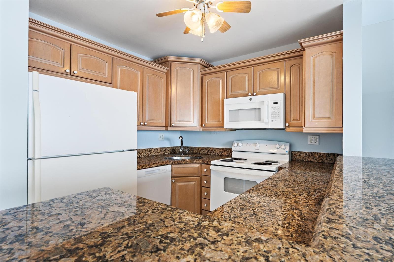400 Wilma Circle 206 photo 7