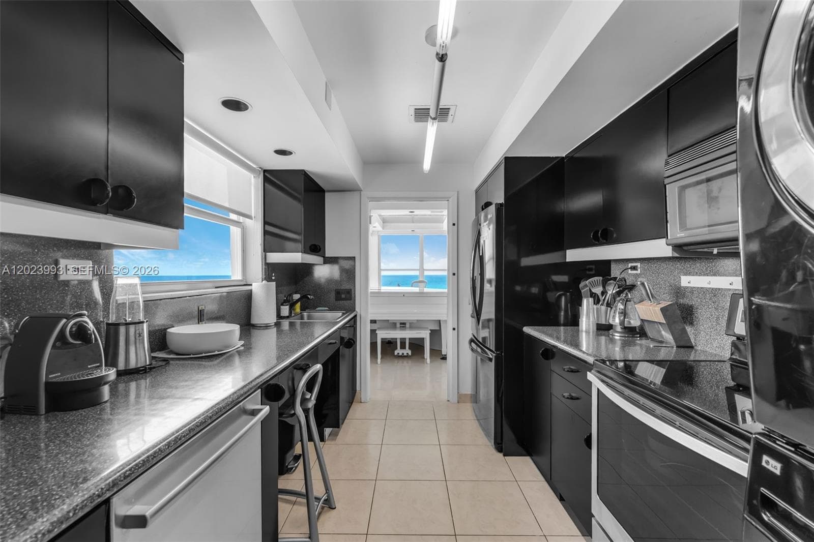 4925 Collins Ave 11E photo 9