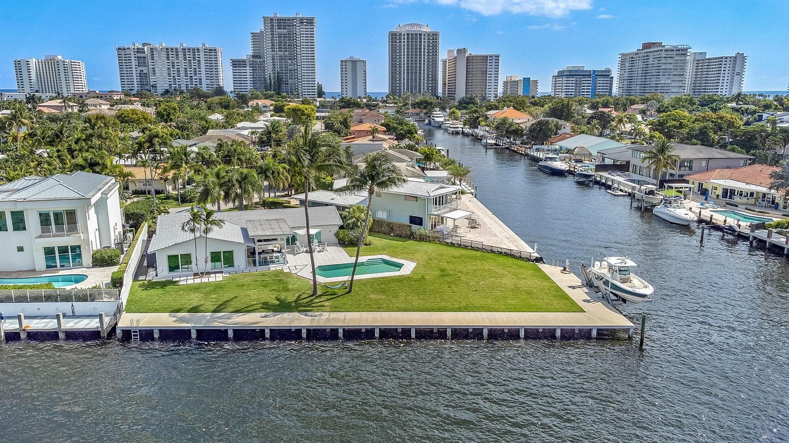 35 Castle Harbor Isle Drive photo 1