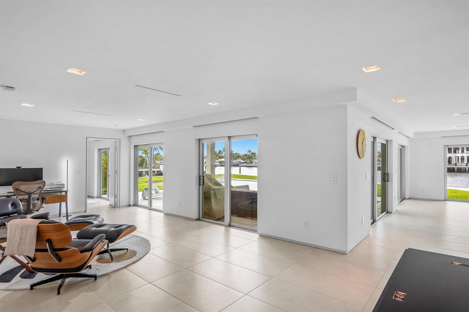 35 Castle Harbor Isle Drive photo 11