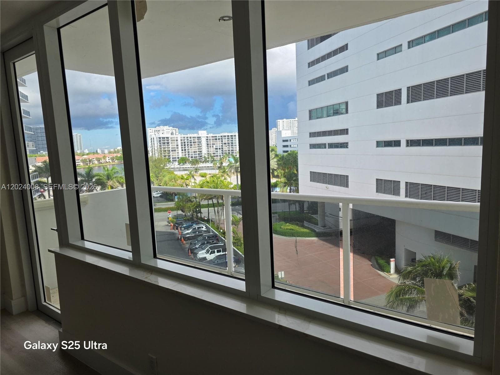 3725 Ocean Dr 617 photo 17
