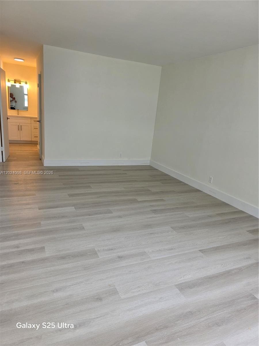 3725 Ocean Dr 617 photo 24