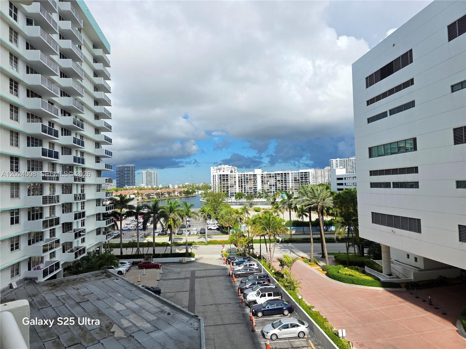 3725 Ocean Dr 617 photo 18