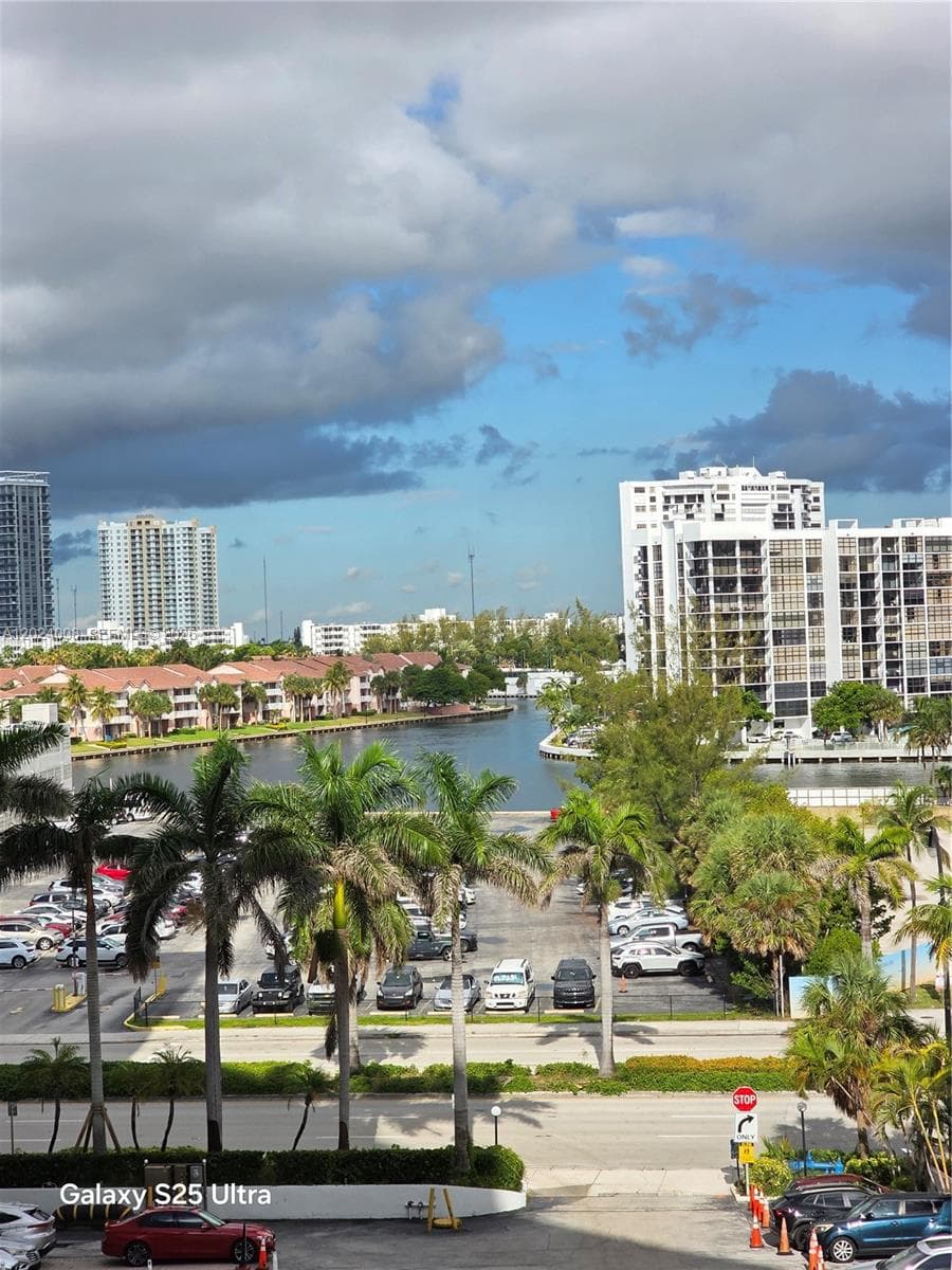 3725 Ocean Dr 617 photo 19