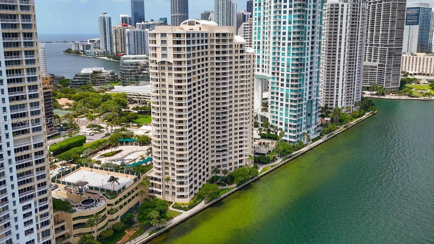 888 Brickell Key Dr 1001 photo 2