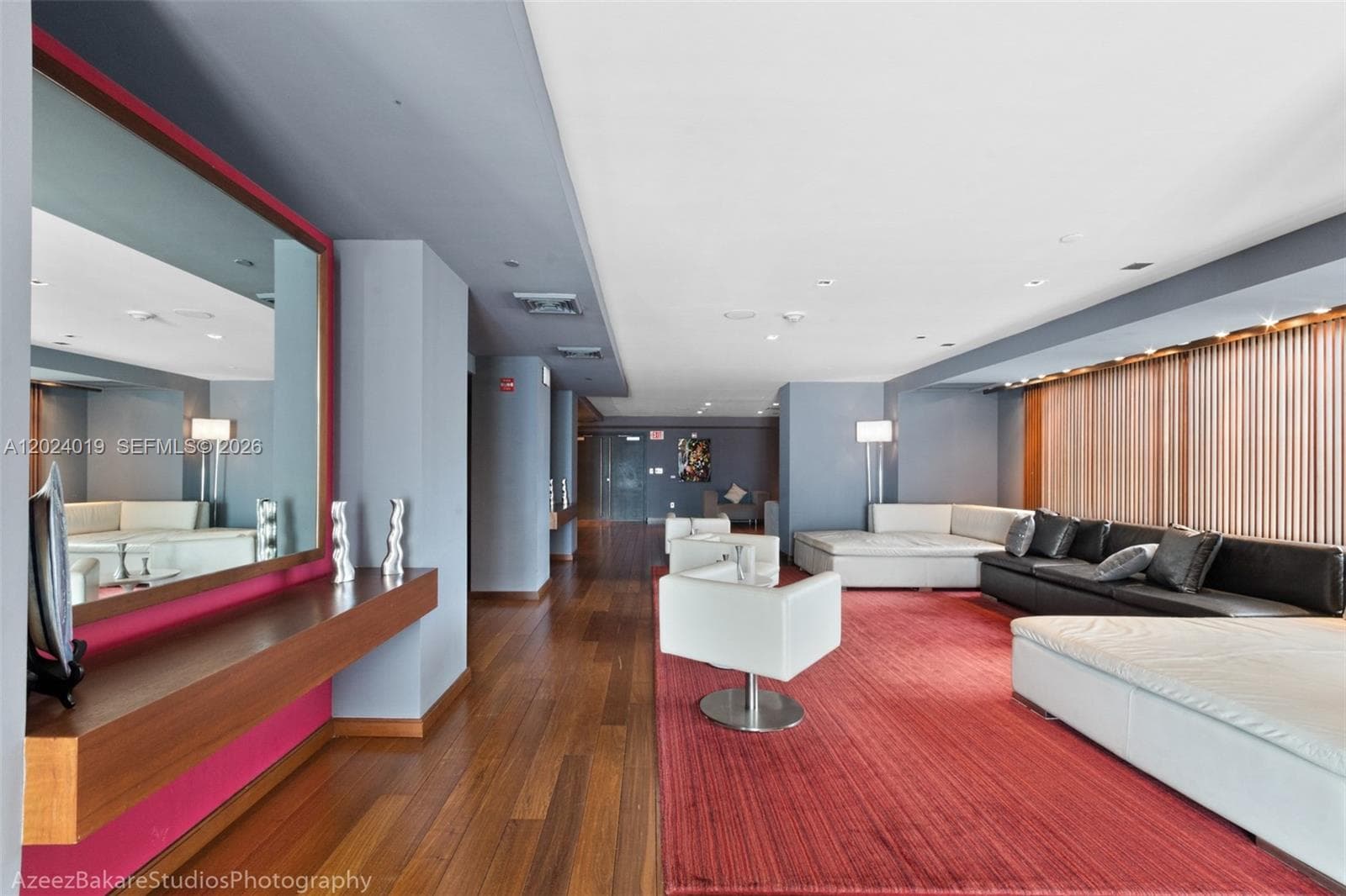 335 S Biscayne Blvd 802 photo 22
