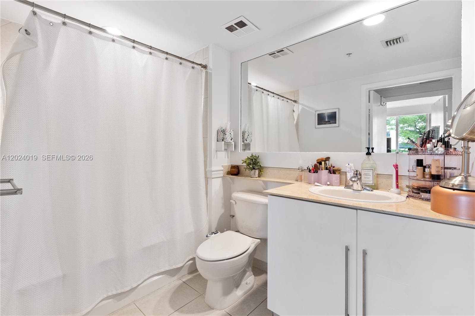 335 S Biscayne Blvd 802 photo 4