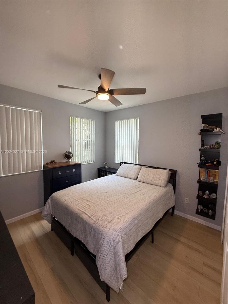3215 184th St 14109 photo 22