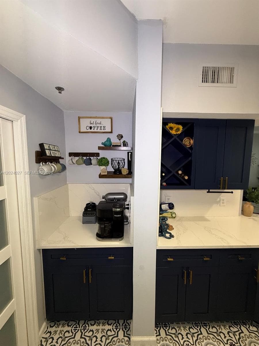 3215 184th St 14109 photo 7