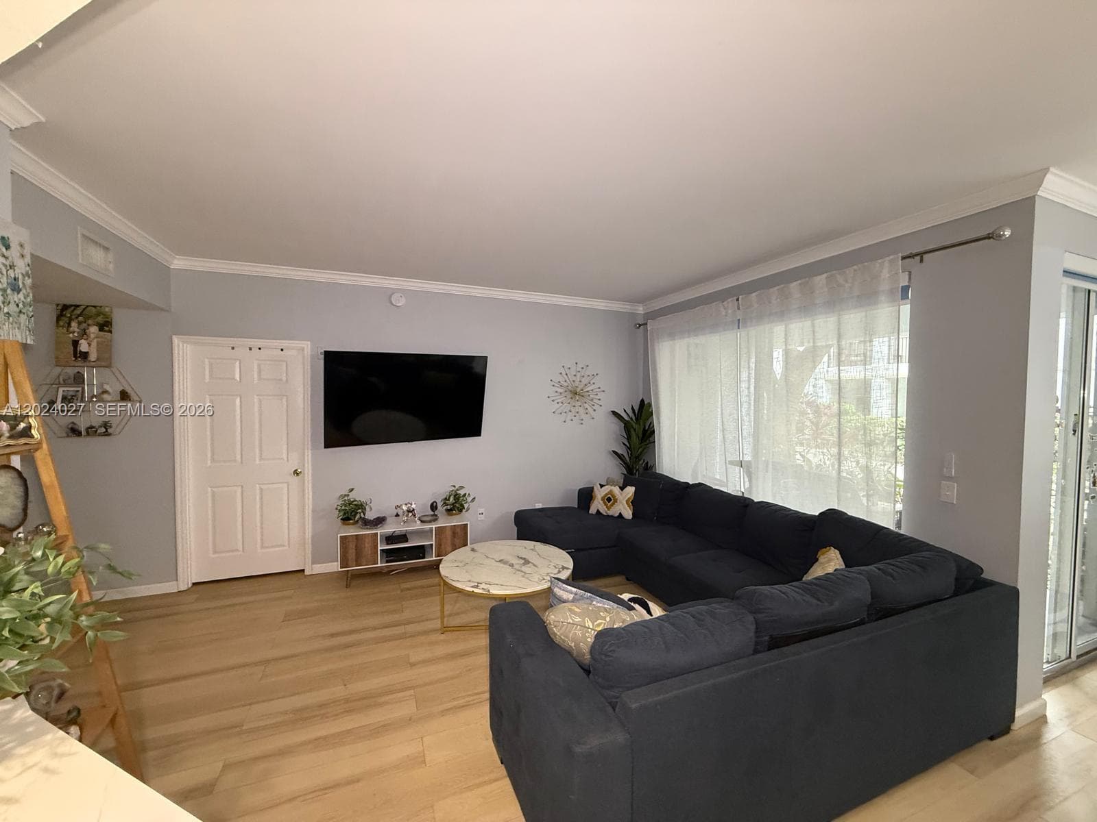 3215 184th St 14109 photo 3