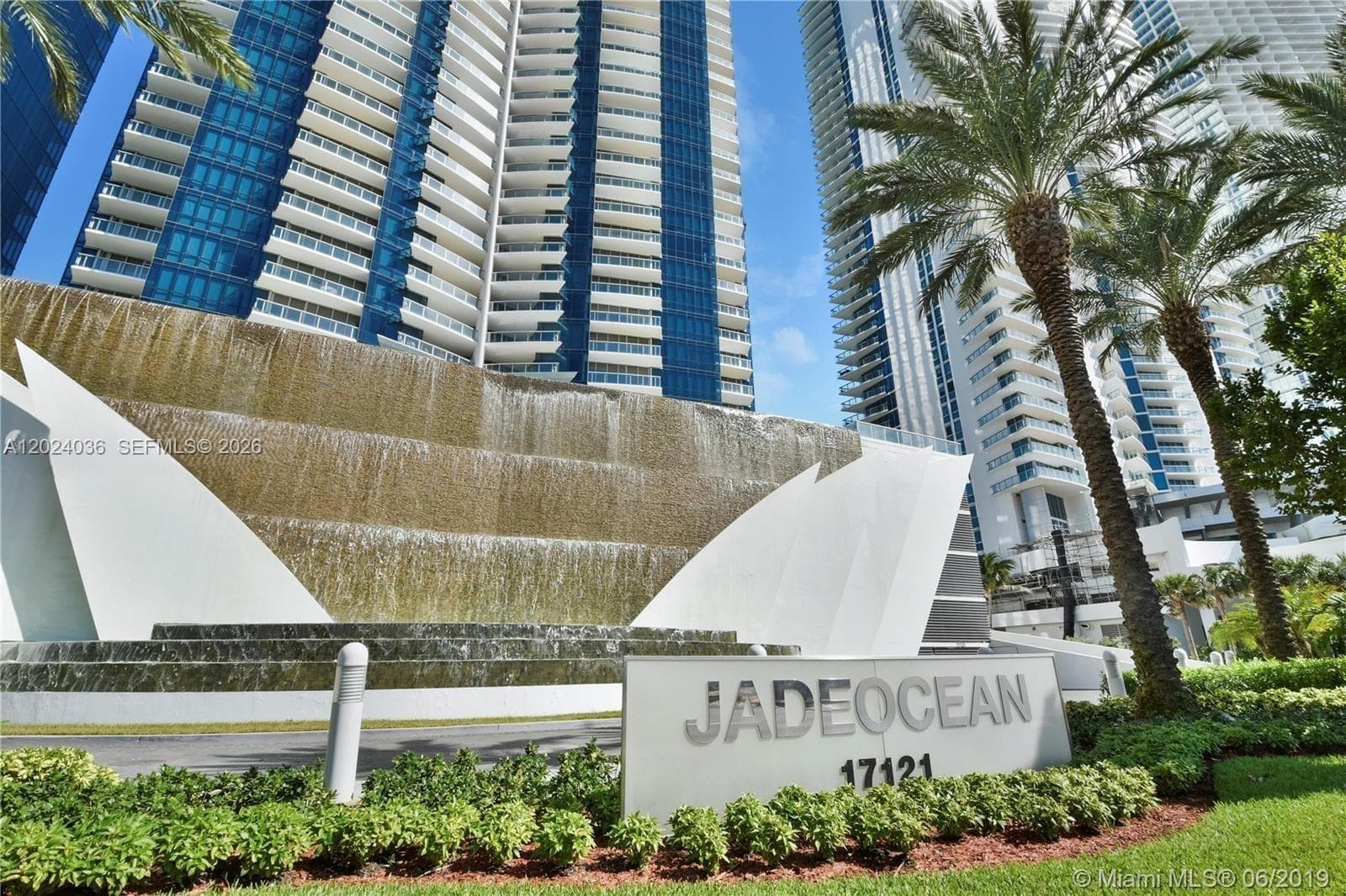 17121 Collins Ave 1503 photo 2