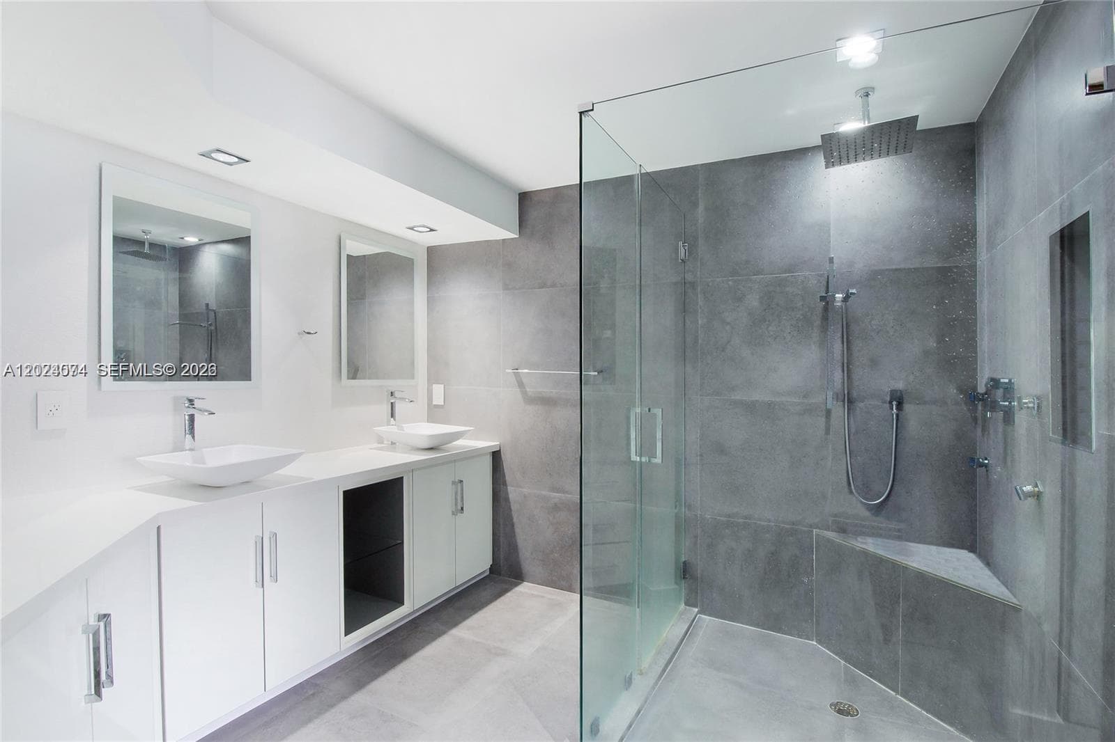888 Brickell Key Dr 712 photo 6