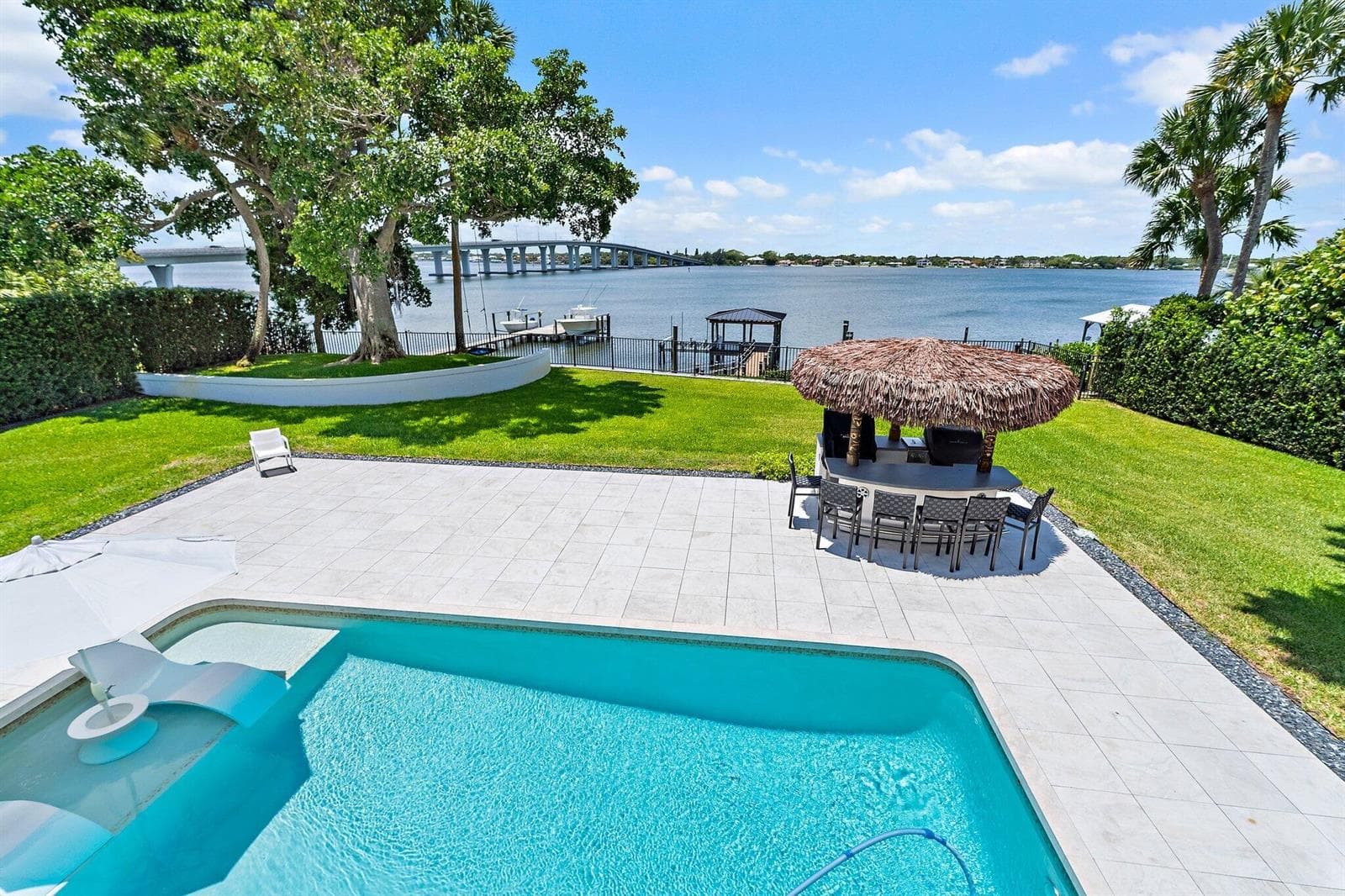 9 N River Road photo 17