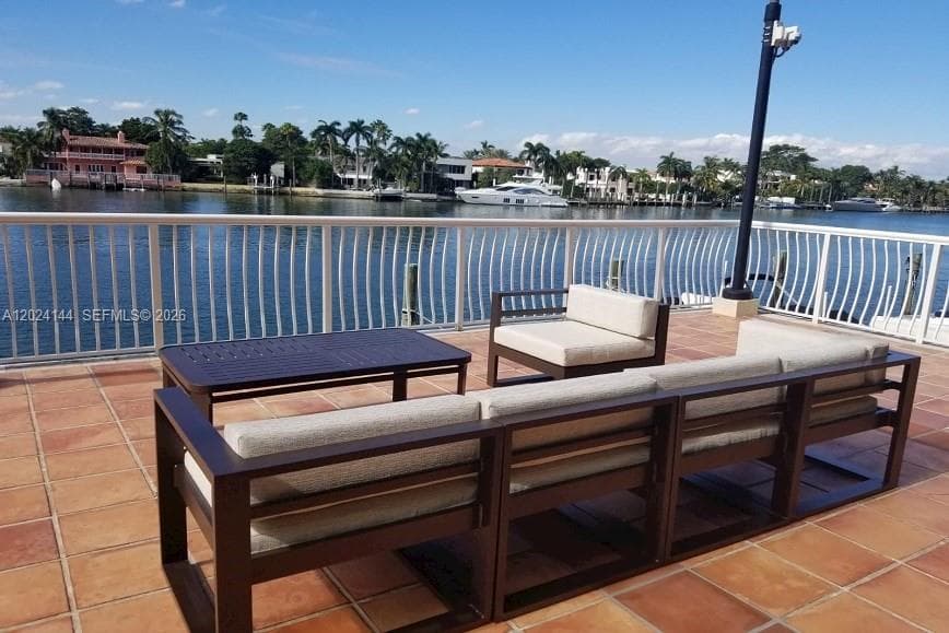 5600 Collins Ave 4U photo 9