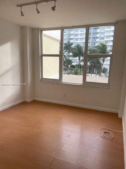 5600 Collins Ave 4U photo 15