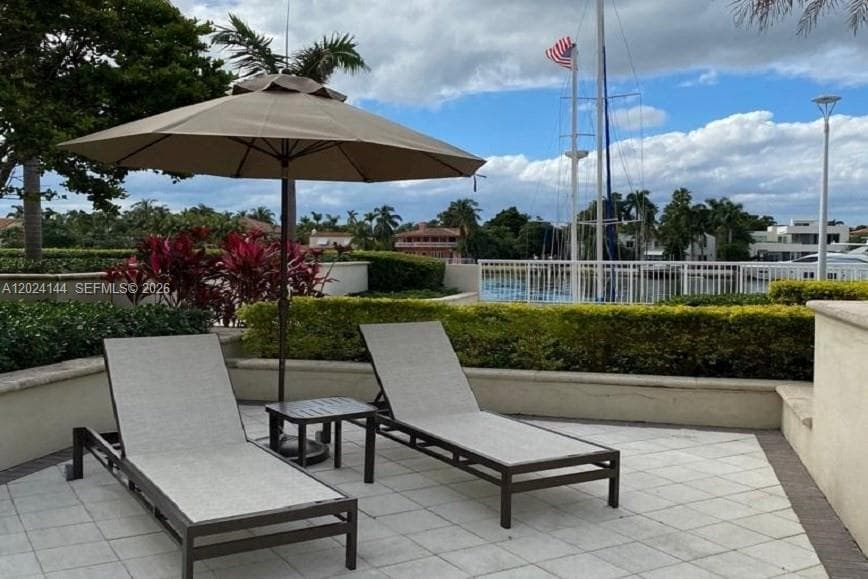 5600 Collins Ave 4U photo 11