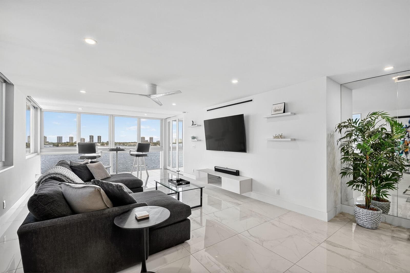 301 Lake Shore Drive 801 photo 7