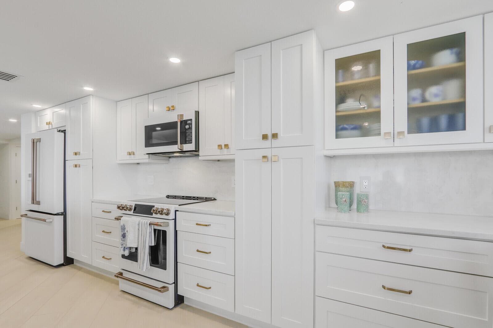 5380 N Ocean Drive 17e photo 8