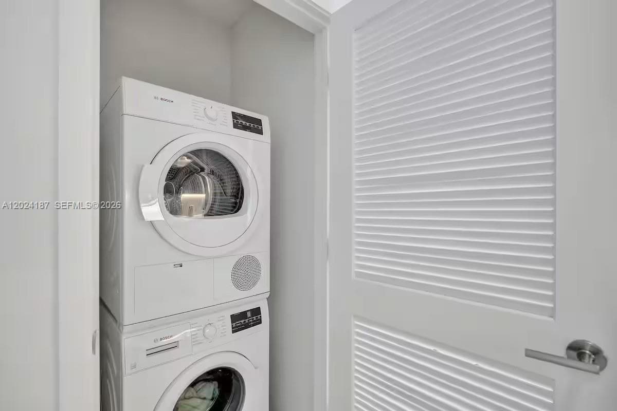 580 72 ST 1804 photo 8