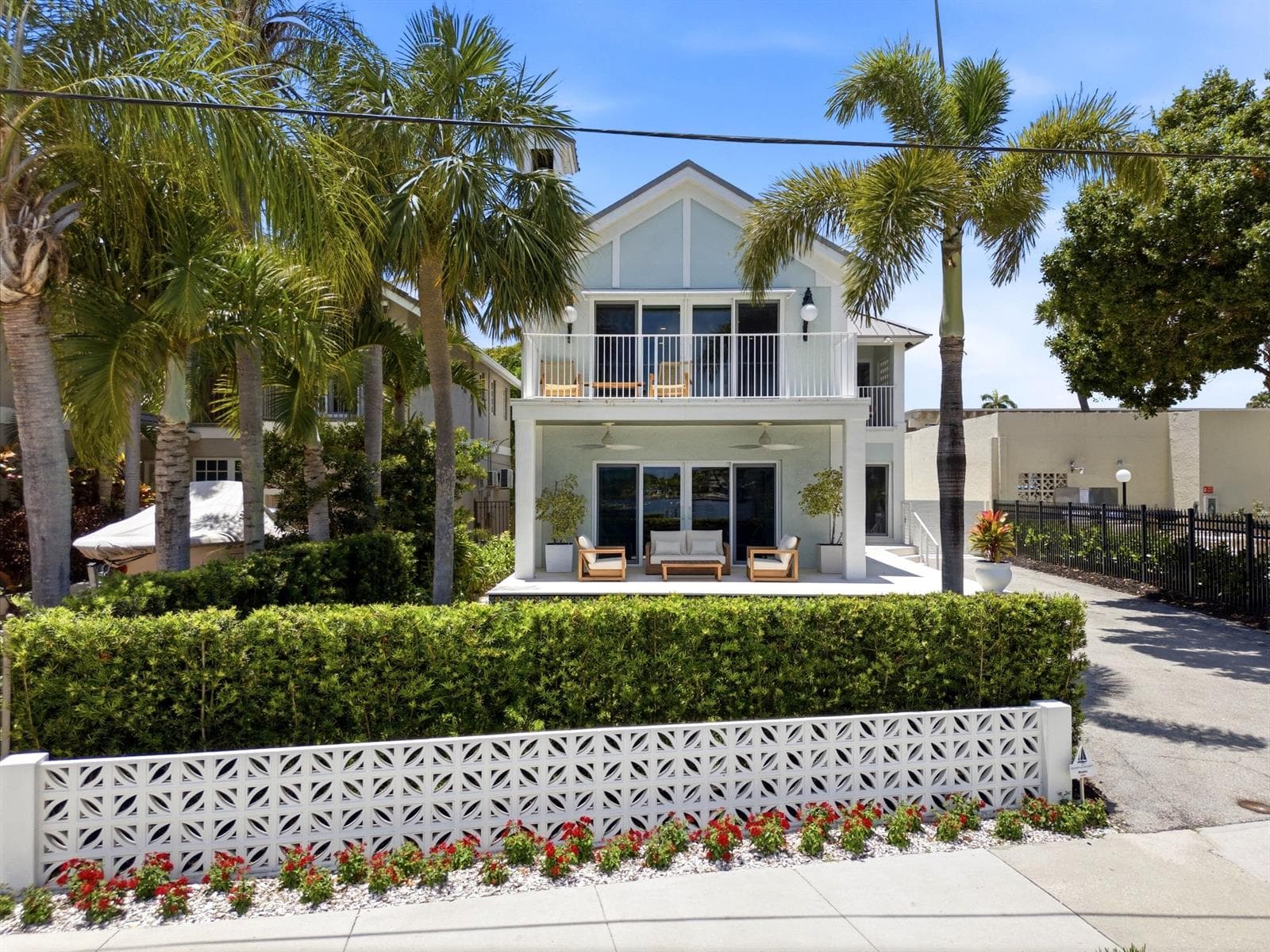 325 Poinciana Drive photo 3