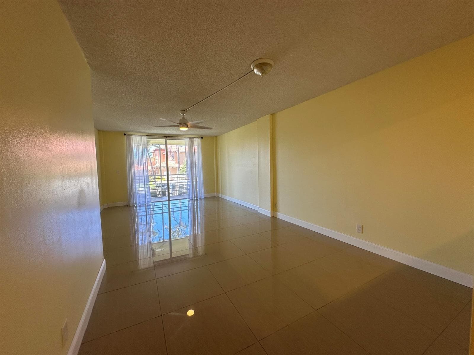 105 Paradise Harbour Boulevard 209 photo 6