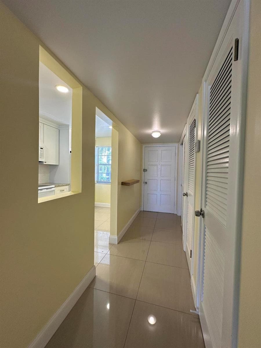 105 Paradise Harbour Boulevard 209 photo 13