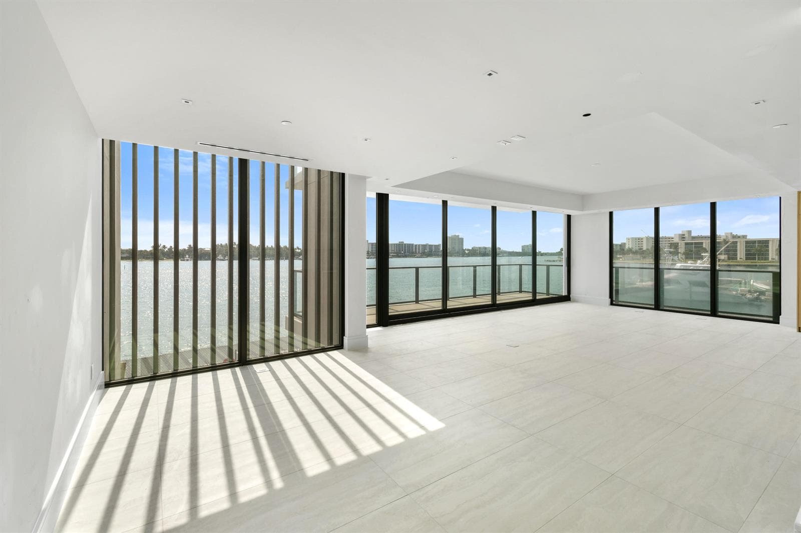12450 SE Crystal Cove Place 13 photo 7