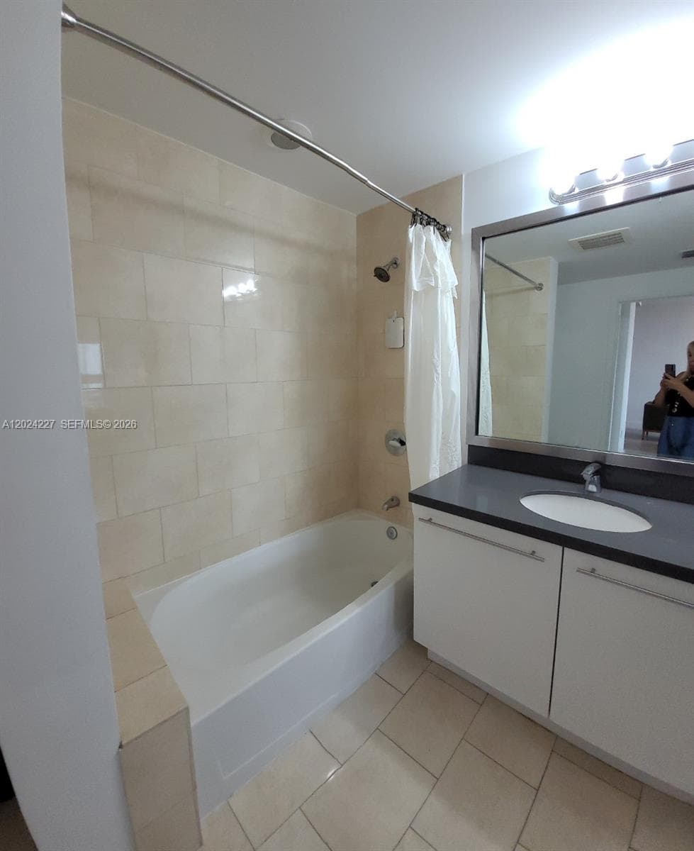 90 SW 3rd St 2208 photo 22