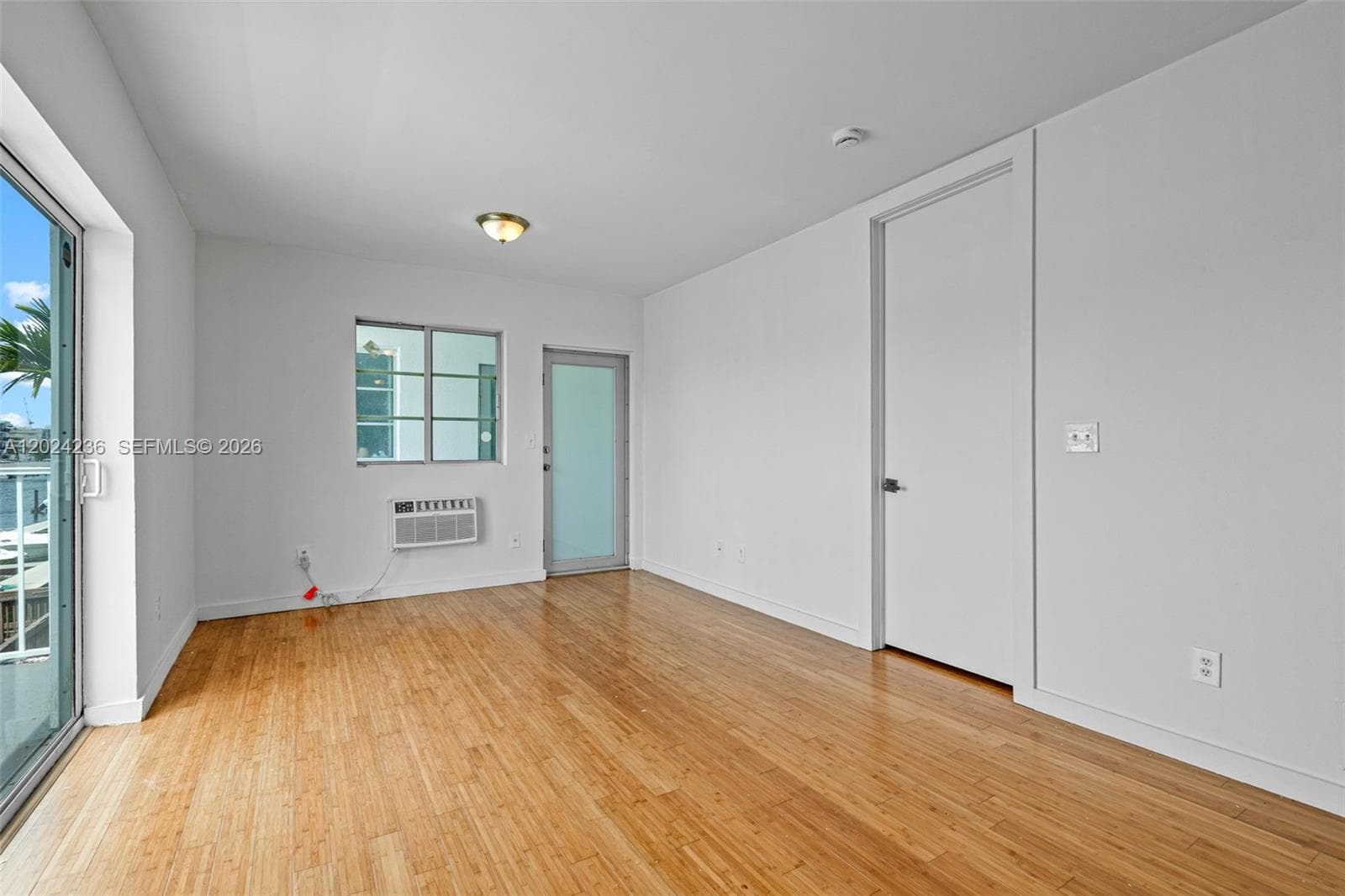 7950 Tatum Waterway Dr N10 photo 6