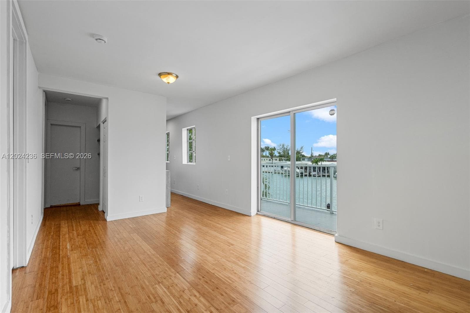 7950 Tatum Waterway Dr N10 photo 4