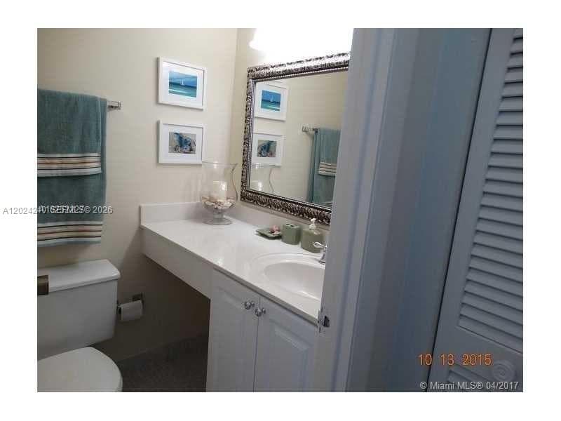 1985 S Ocean Dr 3B photo 5