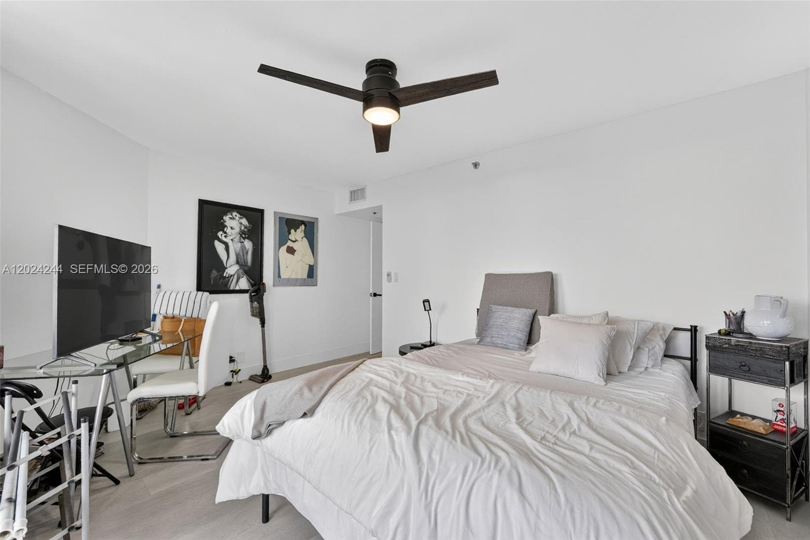 300 Three Islands Blvd 710 photo 17