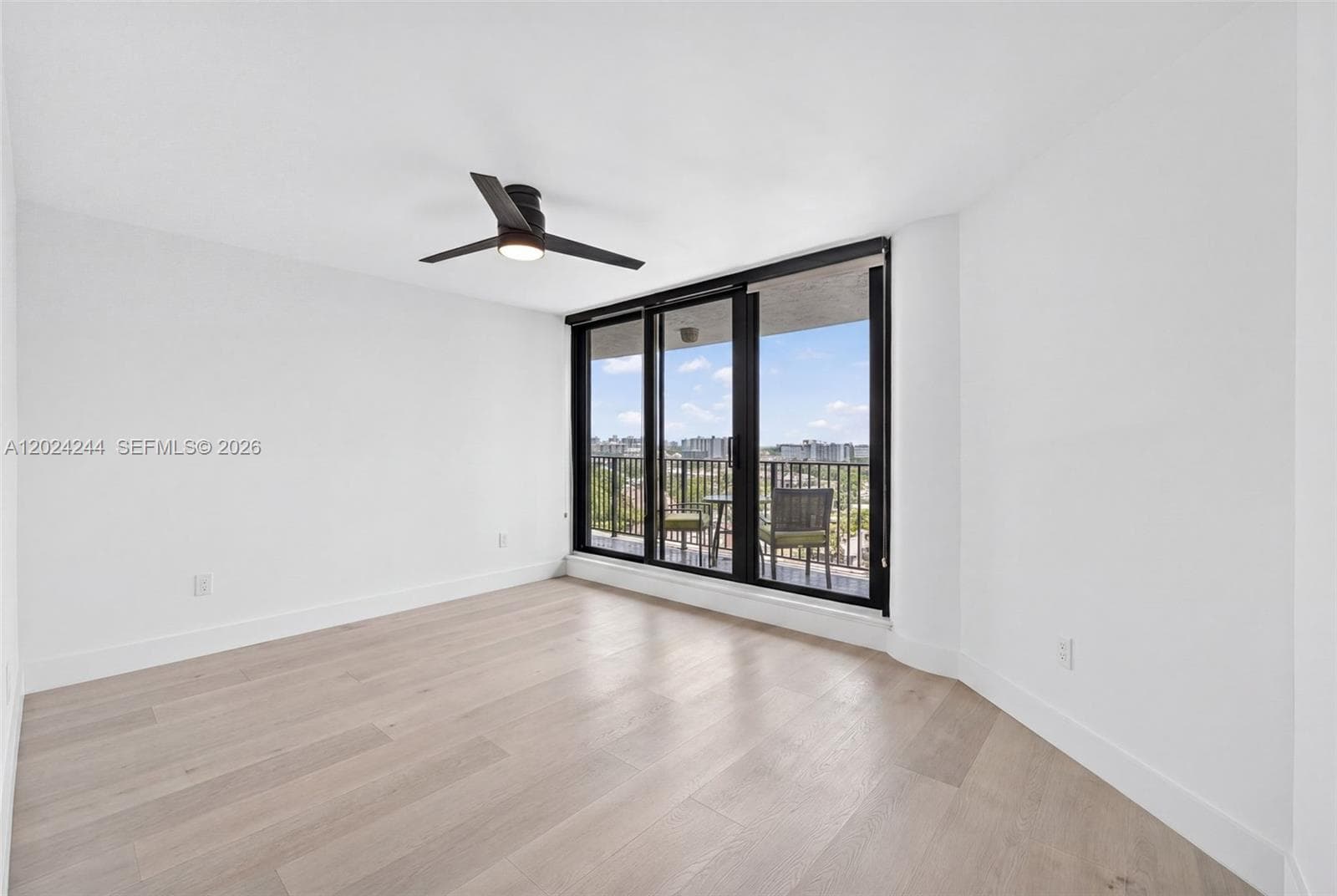 300 Three Islands Blvd 710 photo 16
